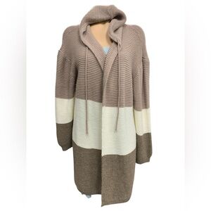 Cozy Tan and Cream Hooded Sweater Size L